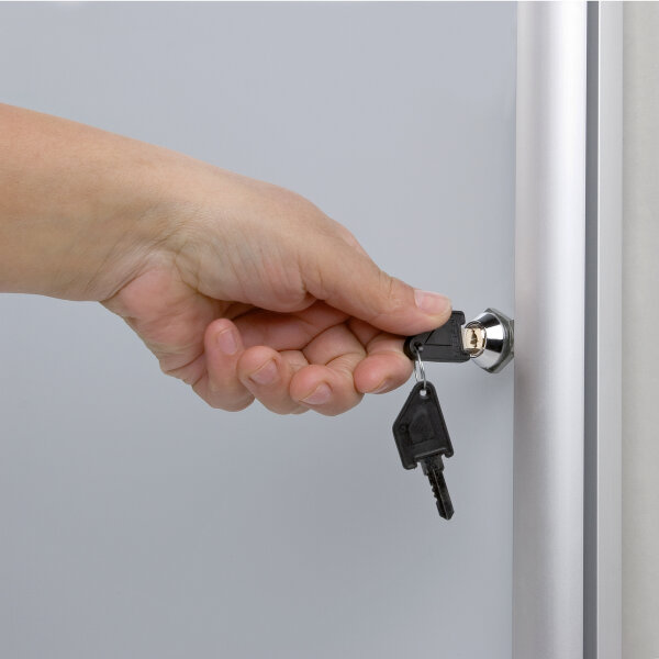 Bi-office Schaukasten Enclore Innenbereich 50 x 67,4 x 3,5 cm (B x H x T) 4 x DIN A4 mit Schloss Aluminium alu