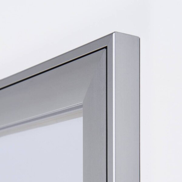 Showdown® Displays Schaukasten Innenbereich, regengeschützter Außenbereich 52,1 x 38,8 x 2,3 cm (B x H x T) 4 x DIN A4 mit Schloss Aluminium silber