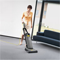 Kärcher Teppichsauger CV 38/2 39 x 121,5 x 37 cm (B...